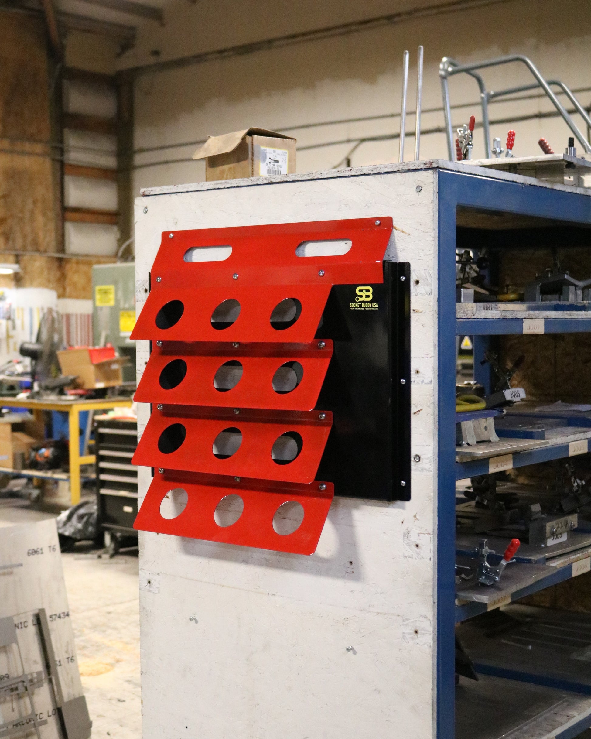 Wall Mounted Steel Shelf — Heavy‑Duty, Powder‑Coated, Shop‑Ready