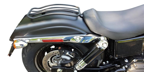 7" Solo Luggage Rack for H-D Dyna Glide, Wide Glide, Fat Bob Models 2006-2017, Switchback 2012-2016. Matte black finish mounted to matte black fender. The rack has a simple mounting system and a sleek shape that follows the curve of your fender